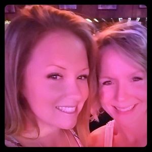 Meet your Posher, Leslie